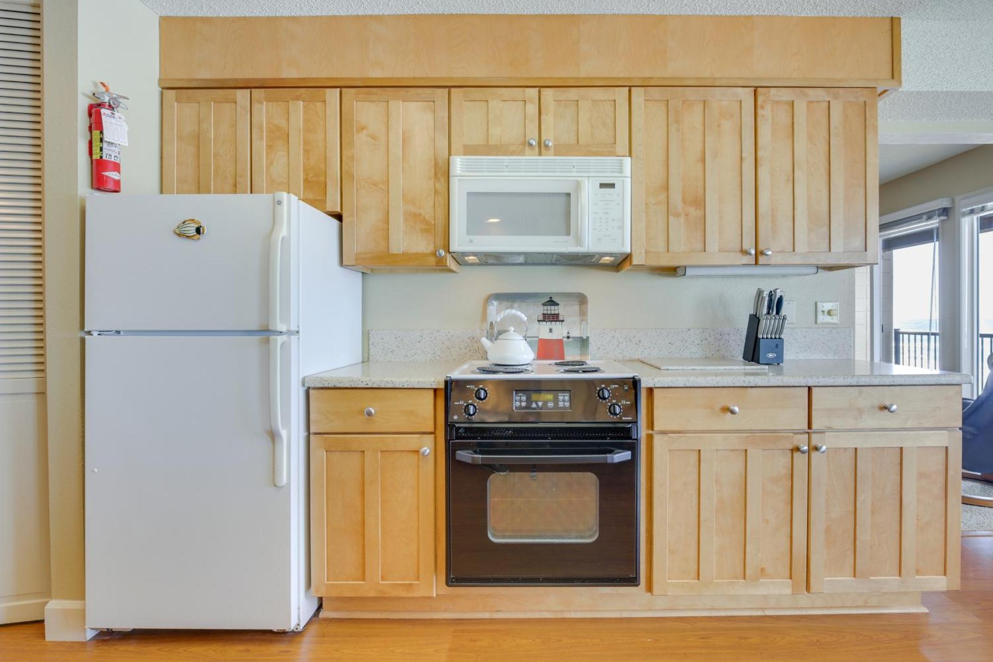 Comfortable Lincoln City Condo With Patio And Views! Ngoại thất bức ảnh